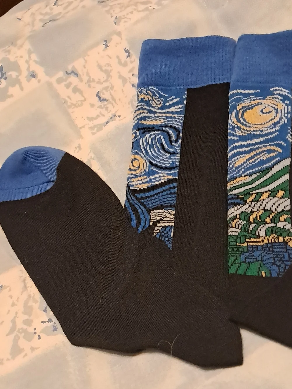 Men’s Van Gogh’s Starry Night crew socks New without tags